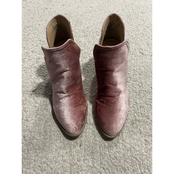 Steve Madden Pink Velvet Ankle Booties - Picture 2 of 11